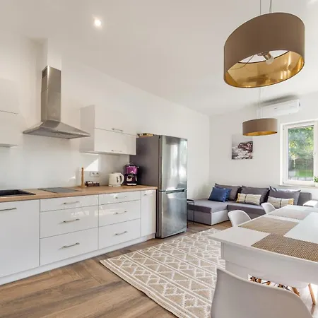 Apartamenty Sun & Snow Dwie Sosny Z Sauna Ustronie Morskie Exterior foto